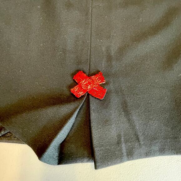 Vintage Anya Black Wool Lined Back Vent Red Beaded Bow Pencil Skirt Size 12 - Picture 8 of 12